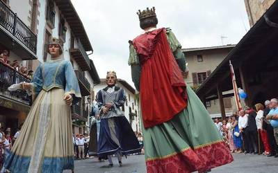 Doneztebeko Konpartsak entsegua eginen du igandean