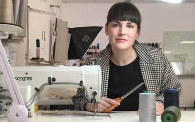Lapurretaren ondorioei aurre egiteko laguntza bonuak atera ditu Katalin Antxia diseinatzaileak