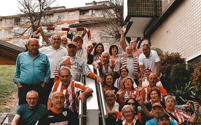 Athleticzaleek zuriz eta gorriz tintatu dute Amurrio