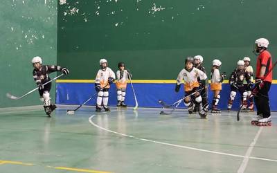 Infantil mailako hockey partidak ikusgai ZUZENEAN Plaentxia.eus-en