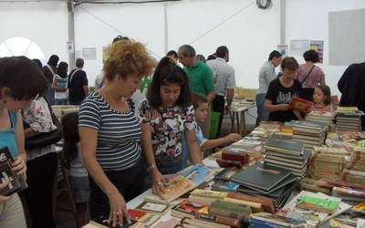 Liburuaren Egunaz gozatzeko egitarau oparoa prestatu dute Berangon