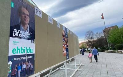 EH Bilduk nazio ekitaldia antolatu du hauteskundeen kanpainari hasiera emateko, gaur, Algortako Telletxe plazan