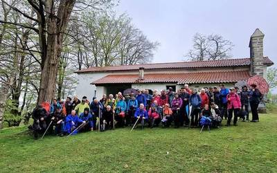 [BIDEOA] Leitzako mendietan ibili dira Arkupeak elkarteko mendizaleak
