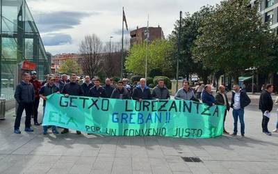 Getxoko lorezaintza-zerbitzuko grebalariek salatu dute Udala beste kontratu batera jotzen ari dela haien greba oztopatzeko