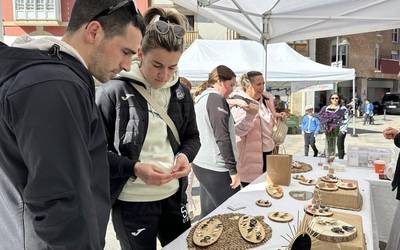 Artisauak protagonista hirugarren zapatuko azokan