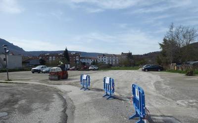 Zelandiko aparkalekua konponduta