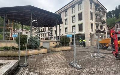 Zurrategiko kioskoa berritzeko lanak hasi dituzte