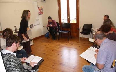 Euskarazko ikastaro teknikoak egiten dituztenendako dirulaguntzak