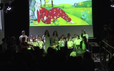 Ipuin musikatua, Liburuaren Eguna ospatzeko