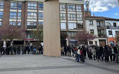 Udaberriko Tonbolak saria banatu du
