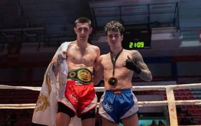 Jon Garciak Kaos Fighter borrokaldian irabazi eta gerrikoa eskuratu zuen ostiralean