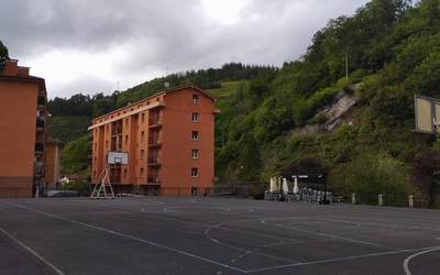 Beheko auzoko jaiak ospatuko dituzte bihar kanpo beltzean