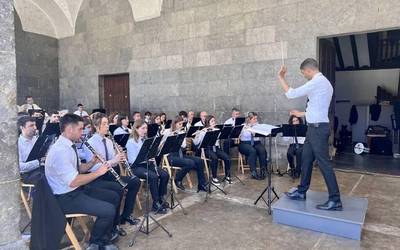 Azkoitiko Musika Bandak kontzertua eskaini du bere egunean
