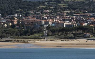 400 igerilari inguru bildu ditu Club Deportivo Bilbaoren 82. Igeri Zeharkaldiak, Gorlizko Badian
