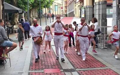 San Ferminetako gaita hotsak Plazentzian ere