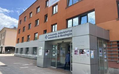 Zentroetako udako ordutegien berri eman du Osakidetzak