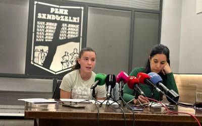Espainiako Poliziaren presio eta mehatxuak salatu ditu Sanduzelai Peñak