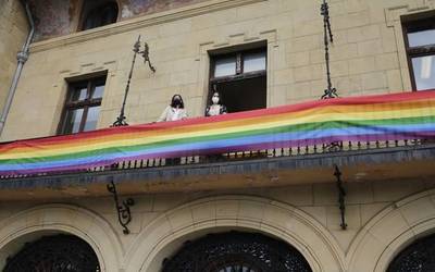 Harrotasunaren Egunari lotutako adierazpena onartu du Getxoko Udalak; EH Bilduk eta Elkarrekin Podemosek ez dute horregaz bat egin