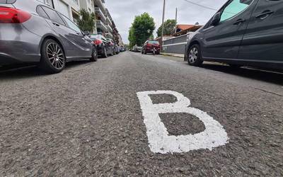 Zer pentsatzen dute plentziarrek aparkatzea arautzen duen ordenantza berriari buruz?