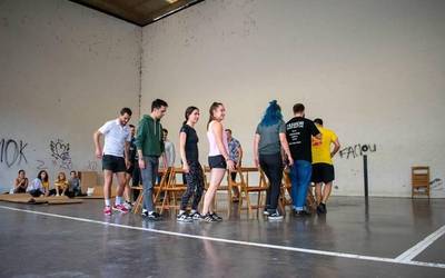 [ARGAZKI GALERIA] Kuadrillen arteko txallenge erronka egin dute Zaldibarren