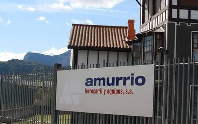 Amurrio Ferrocarril konpainiak 57 urteko langile bat kaleratu duela salatu du enpresa batzordeak
