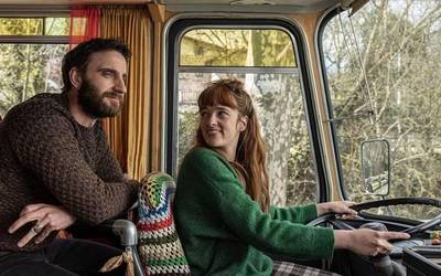 Urduñak egiten du filma berezi