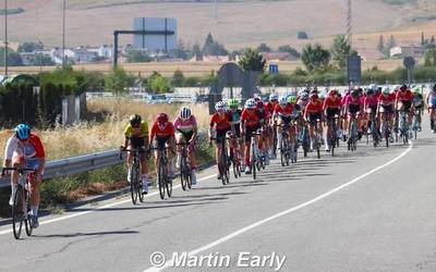 Photo Finishak Ayala Serrano jarri du lider