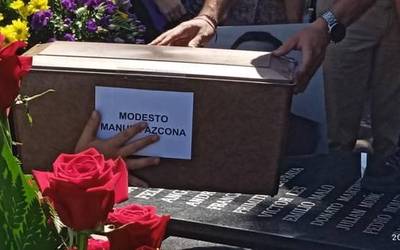 Modesto Manuel Azkona Garaikoetxearen hezurrak bere sorterrira itzuli dira, 88 urteren ostean