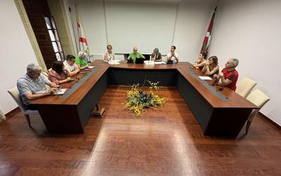 Itsaraz parkearen plana geldiarazi egin dute