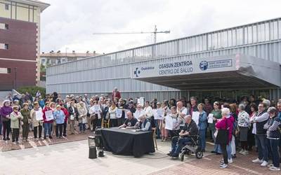 Medikurik ez Amurrioko Etengabeko Arreta Gunean ezta anbulantzia medikalizatuan