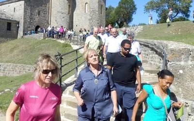 San Migel egunean jendetza Aralarren