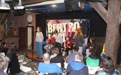 Gaur izango da Bertsolari Gazteen BBK sariketako finala, Zornotzan