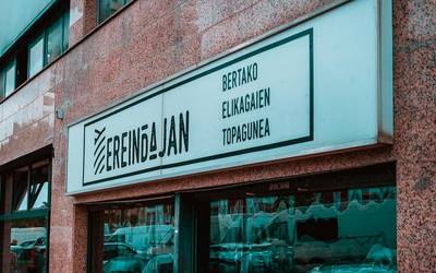 Elkartasun diru bilketa abiatu du Ereindajan Arrasatek