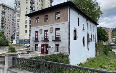 Azkoitian pediatra zerbitzua "bermatuta" dagoela dio Osakidetzak