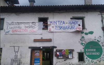 Eguberri gauerako besta antolatu du Baztango gaztetxeak