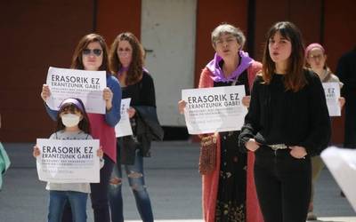 'Ez zara fisioa, erasotzailea zara' lemapean, Mugimendu Feministak elkarretaratzea deitu du Laudion igandean