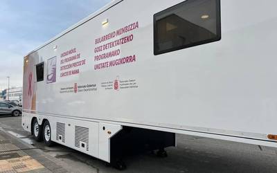 Mamografiak egiteko unitate mugikor berria aurkeztu du Osasun departamentuak