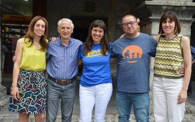 Zutunik gaude urduñarrei gure onena ematen