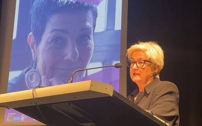 Gotzone Butron: "Sekula ez da berandu edonolako arte-adierazpenari ekiteko"