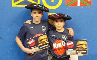Iñaki Leiza eta Eñaut Zubieta Sopelako pilota txapelketan txapeldun