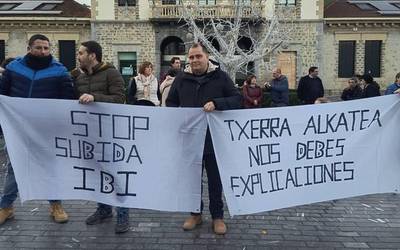 Ondasun Higiezinen gaineko Zergaren igoeraren aurkako protestek ez dute etenik Amurrion