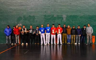 San Anton azokak pilota txapelketa antolatu du aurten lehen aldiz