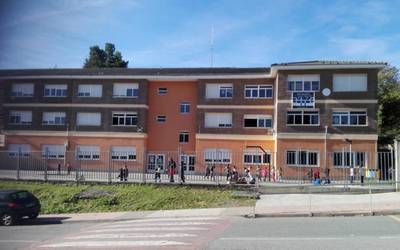 Pantailak Euskaraz ekimena hizpide, guraso elkarteak antolatuta