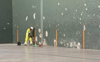 Martxan dira Antoñako frontoiak eraberritzeko lanak