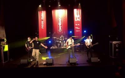 Rebel Noisek punk-rockez bete du Seminarixoa