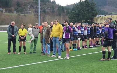 Azaroan hil zen Ane Agirre omendu dute Mojategin