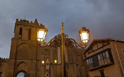 Hodeitzak erreleboa hartuko du