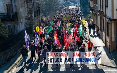 Manifestazio jendetsua, Sunsundegiren etorkizuna galdegiteko