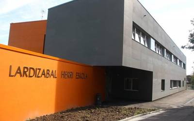 Aian eta Orion jarraipena izaten ari da hezkuntza publikoko lehen greba eguna