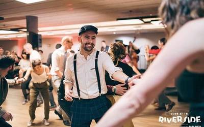 «Bizitzan hartu dudan erabaki onenetakoa izan da lindy hopa probatzea»